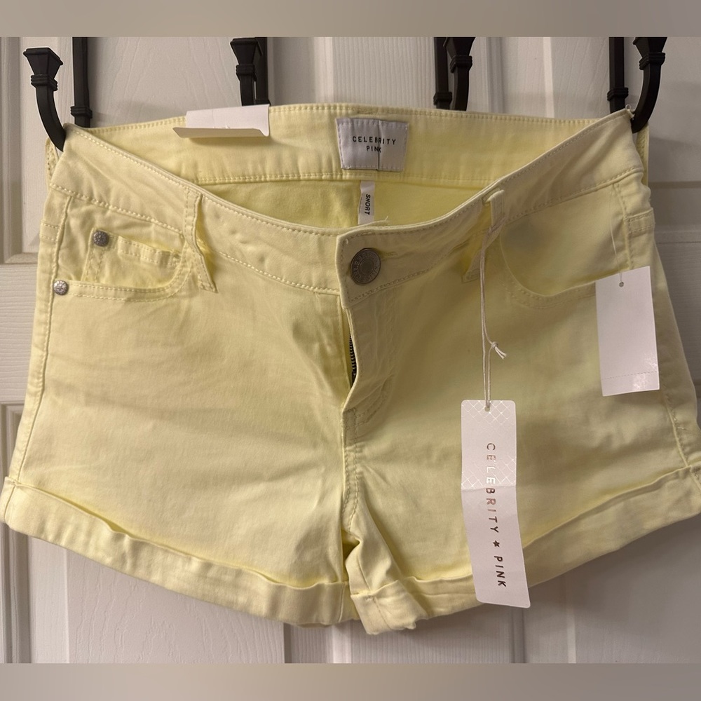 NWT yellow shorts size 7/28